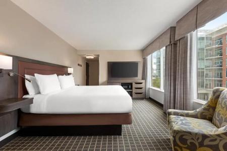 Hampton Inn & Suites Greenville-Downtown-RiverPlace - 56