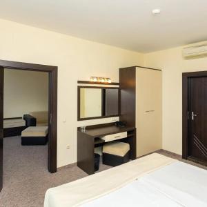 Viand - 44