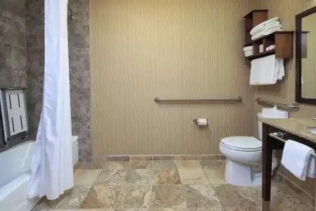 Hampton Inn & Suites Tucson-Mall - 88