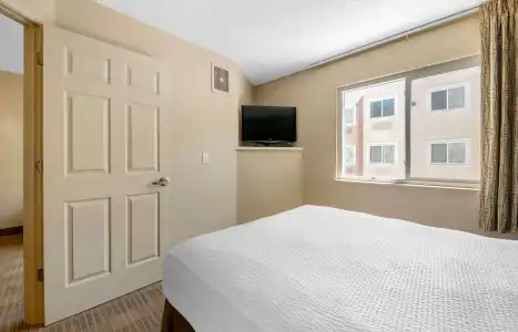 Southpoint Suites - 37