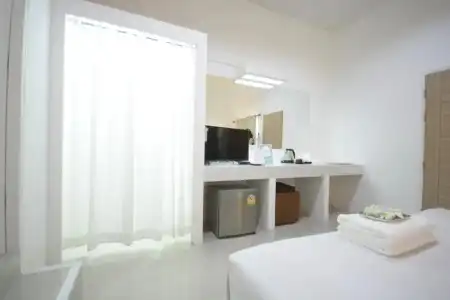 iRest Ao Nang Seafront - 56
