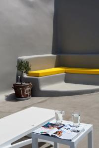 Luna Santorini Suites - 9