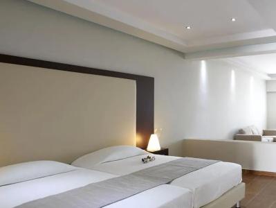 Splendour & Suites - 51