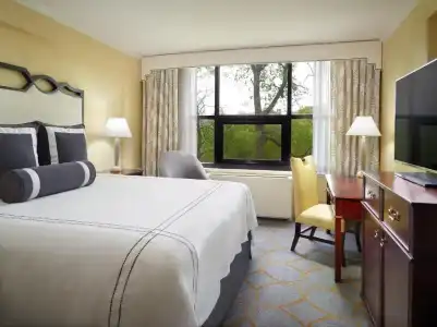 Omni Shoreham - 84
