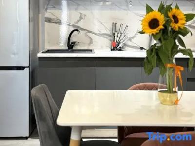 Sweet Home Deluxe Apart-hotel - 105