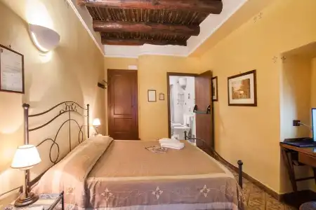 Alloggio dei Vassalli, In the Heart of the Historic Center - 104