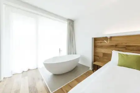 Garda Lake Suite - 83