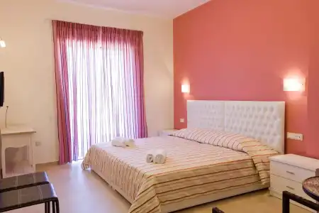 Aenaon Rooms - 17
