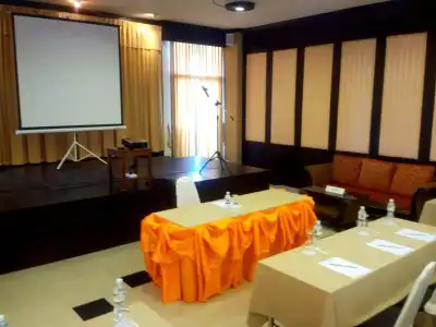 Phuphaya Resort Pattaya - 14