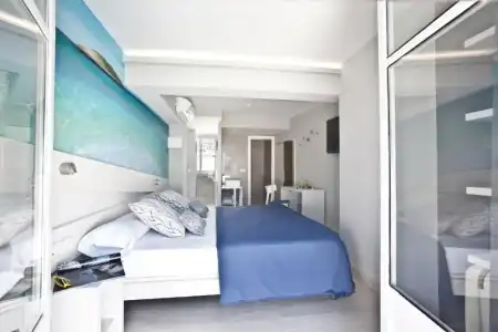Ryans La Marina - 43
