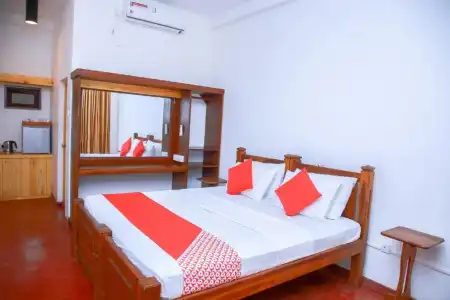 OYO 388 Surf Sea Breeze - 37