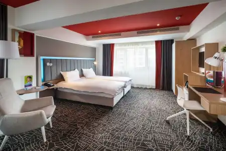 Park Inn By Radisson Bucharest - 3