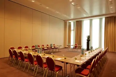 H4 München Messe - 44