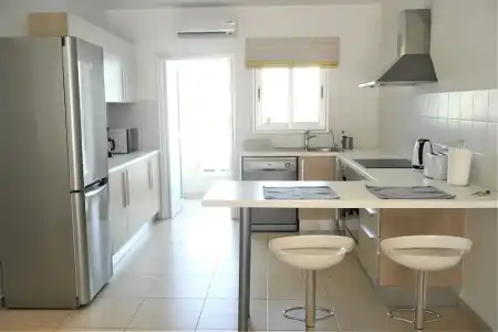 Eden Beach Apartments - 105