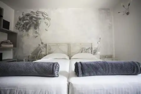 Villa Italia Luxury Suites and Apartments - 57