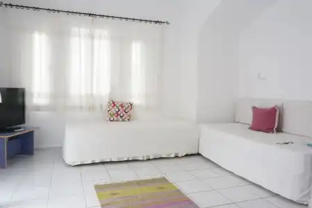 Omar & Suites - 25