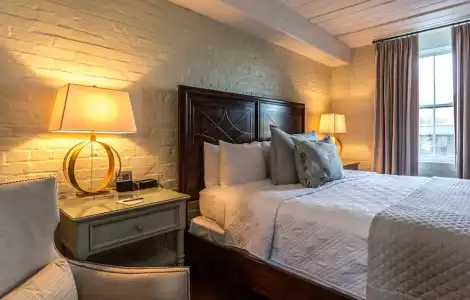 Olde Harbour Inn, Historic Inns of Savannah. - 98