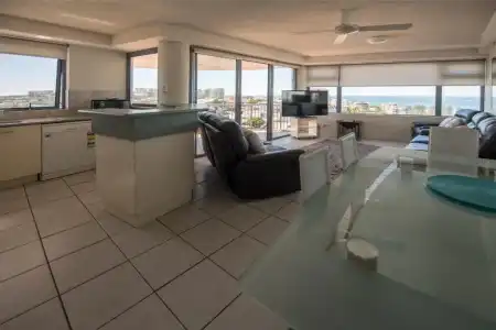 Centrepoint Holiday Apartments - 117