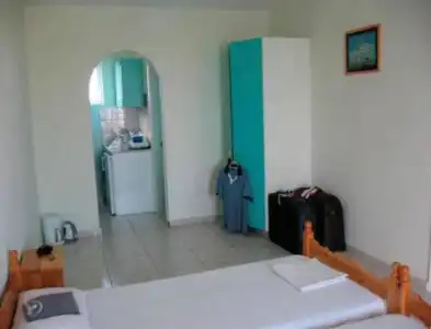 Vossos Apartments - 3