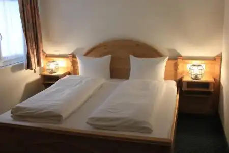 Grichting & Serviced Apartments - 149