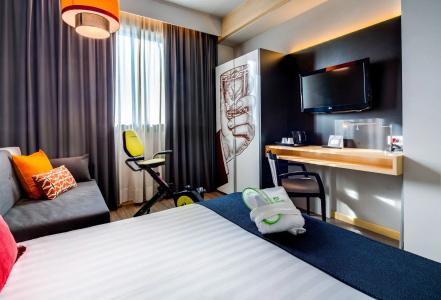 Holiday Inn Bologna Fiera - 1