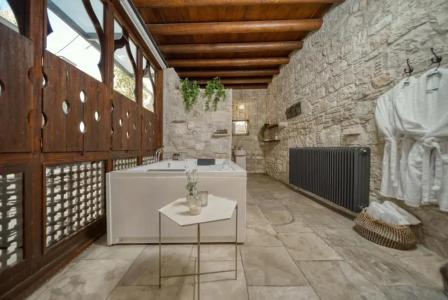 Oinou Strata - Adults Only - 71