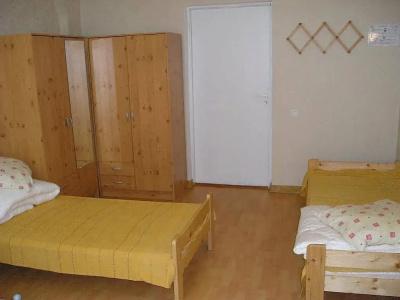 Happy Hostel - 1