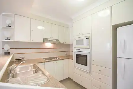 Burleigh Mediterranean Resort Enquiries - 217