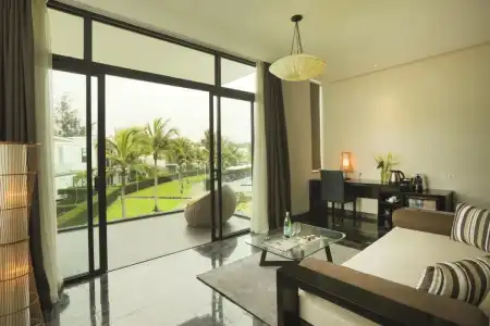 Melia Danang Beach Resort - 6