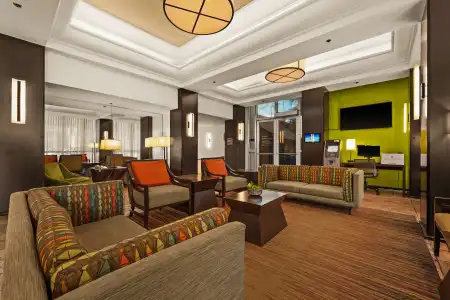 Best Western The Plaza Honolulu Airport - Free Breakfast - 28