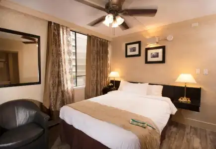 Divya Sutra Suites on Robson Downtown Vancouver - 43