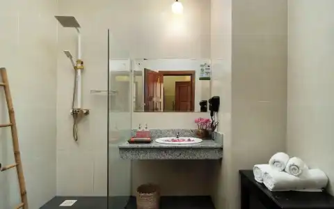 Central Privilege - 81