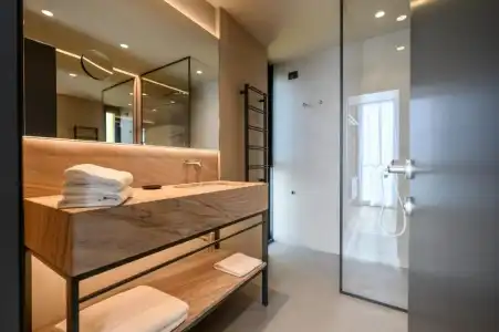 DUPARC Contemporary Suites - 200