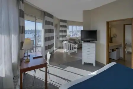 Bay Club & Marina - 83