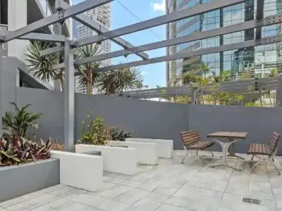 Oaks Brisbane on Felix Suites - 2