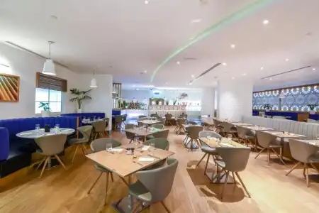 Premier Inn Dubai International Airport - 20