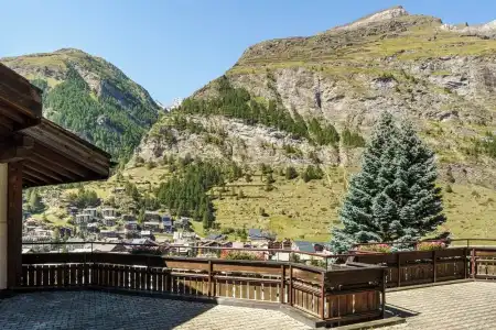 Alpenroyal - 35