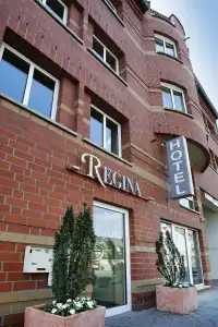 Regina - 25