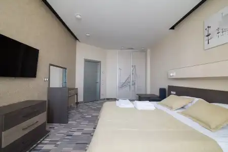 12th Floor Apartments - 75