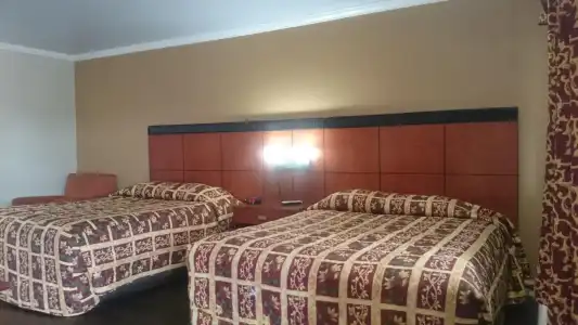 Monterey Fairgrounds Inn - 18