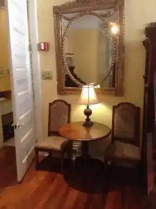 The Queen Anne - 25