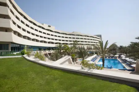 Occidental Sharjah Grand - 11