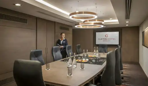 Clayton Bristol City - 18