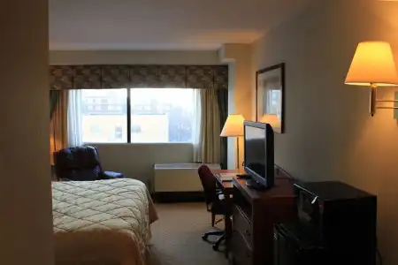 Park East - 6