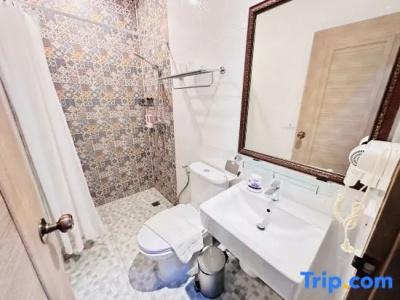 The Luna Hostel - 110