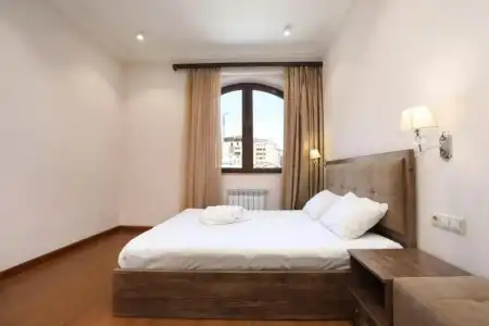 Stay Inn on Buzand str. 17 - 136