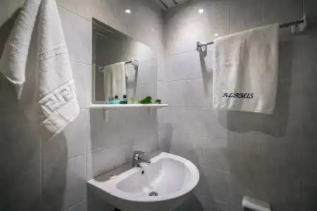 Alamis & Apartments - 103