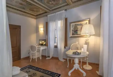 Rinascimento Bed & Breakfast - 85