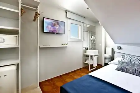 Ryans La Marina - 74