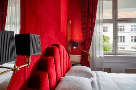 Provocateur, Berlin, a part of Sircle Collection - 72